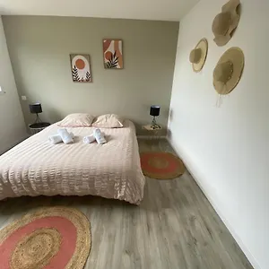 Hébergement de vacances Maison Neuve Cosy A 20 Min Des Plages #lorient #cosy, Pont-Scorff