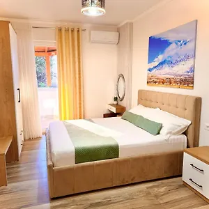 Elite , Durrës Albanie