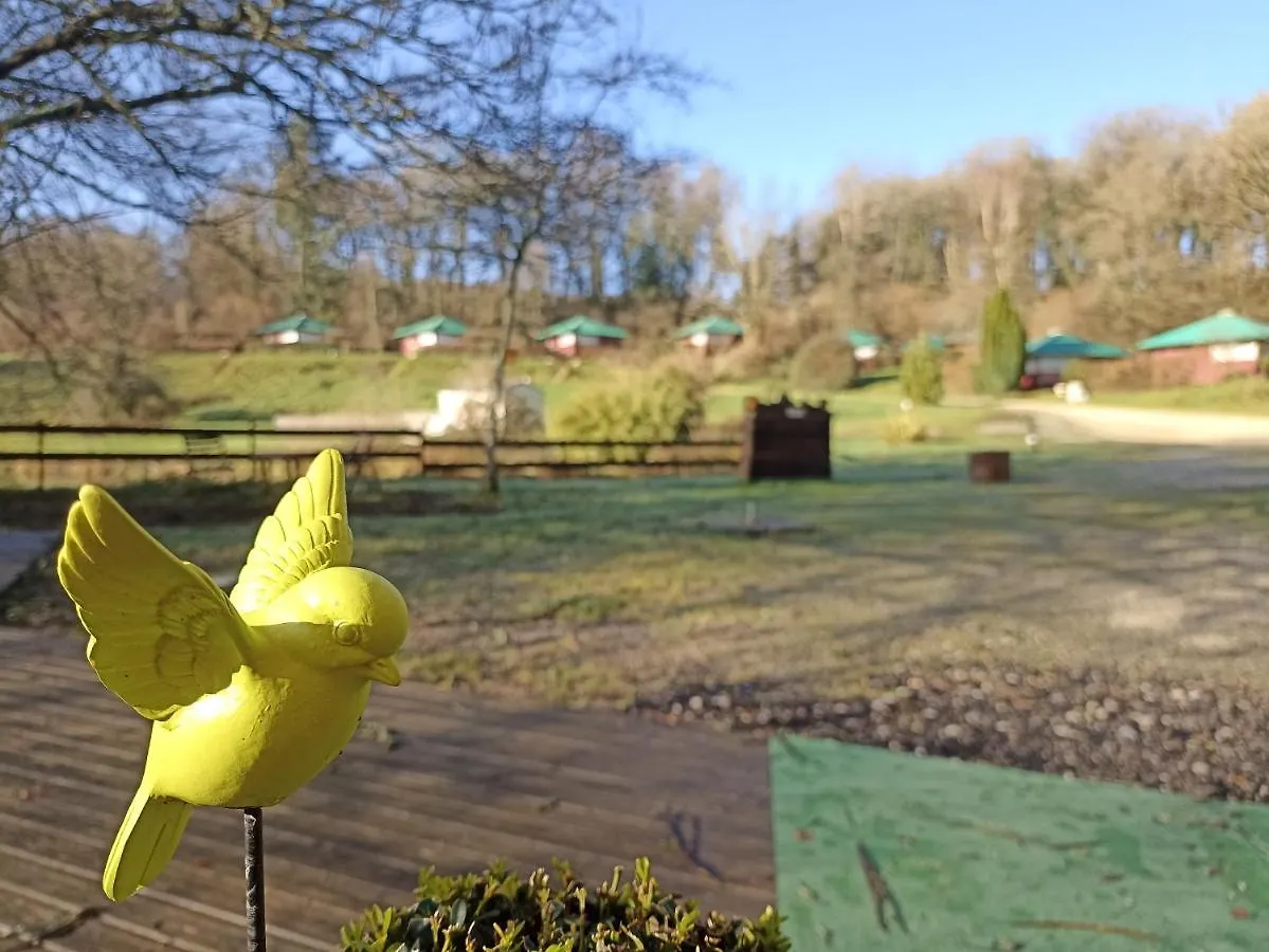 Les Cabanes De L'Ile Aux Oiseaux Guern Campsite